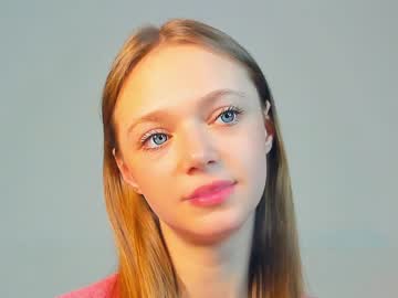 webcam girl mia_sea_ live cam image #9455278