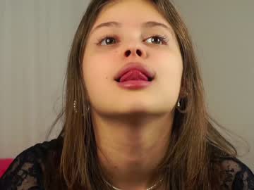 webcam girl a_whole_eternity live cam image #9414216