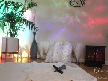 webcam girl phoenix_taylor live cam image #8313083