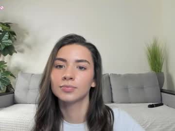 webcam girl nicoleluuv live cam image #11972369