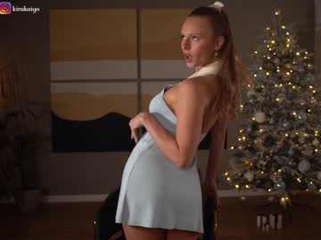 webcam girl chillwithkira live cam image #7958124