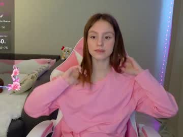 webcam girl julieqt live cam image #12275270