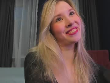 webcam girl milablush live cam image #7390646