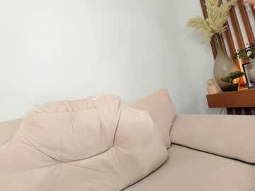 webcam girl ehotlovea live cam image #9932842