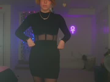 webcam girl crimsonxrapture live cam image #2177557