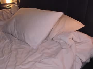 webcam girl lil_mayaa live cam image #2323077