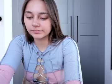 webcam girl eleonora_linn live cam image #2786198