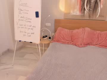 webcam girl raychell_black live cam image #12673468