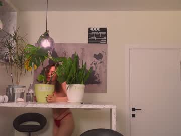 webcam couple emiliacourtney live cam image #8293406