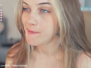webcam girl mia_milagros live cam image #2638175