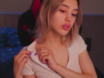 webcam girl angella_kleee live cam image #4952239