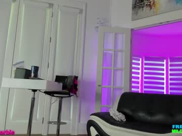 webcam girl wildwifebarbie live cam image #9439838