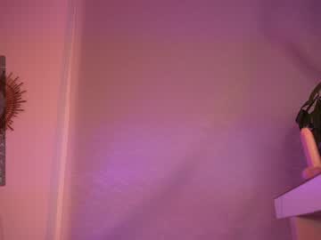 webcam girl lau__1 live cam image #8365853