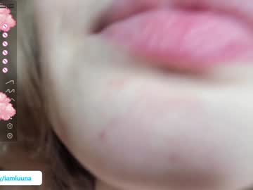 webcam girl mxxnsxsul live cam image #4299544