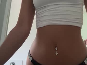 webcam girl luvlivvyy live cam image #12470747