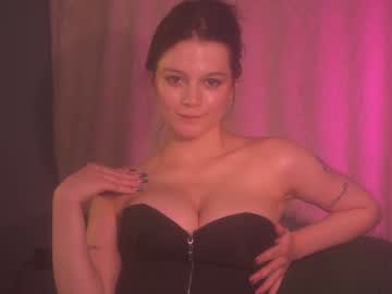 webcam girl lorienn live cam image #9751656