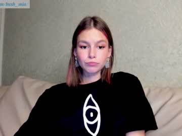 webcam girl bush_mia live cam image #4191669