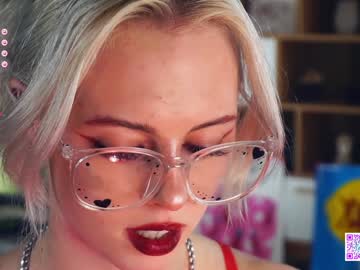 webcam girl audreycarvin live cam image #10724068