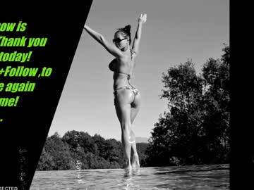 webcam girl krisi_kiss live cam image #12208877