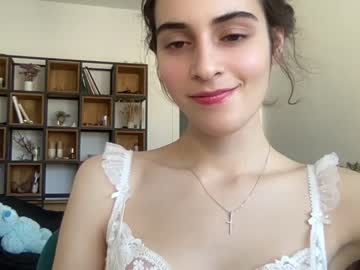 webcam girl wonderland_stia live cam image #7370473