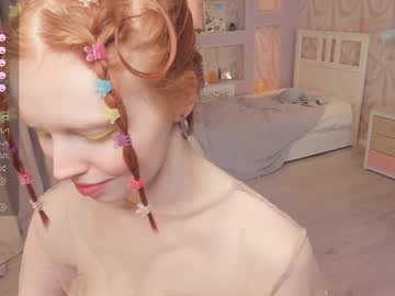webcam girl gingers_hugs live cam image #8156162
