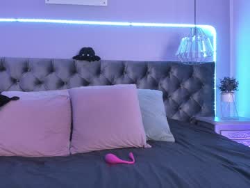 webcam girl naomii_soto live cam image #11284140