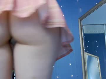 webcam girl kriskras__ live cam image #12815493