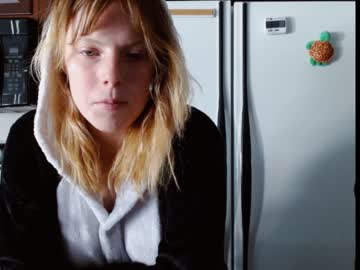 webcam girl crimsonxrapture live cam image #1293047