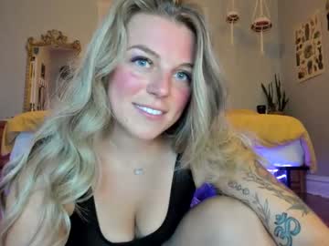 webcam girl bumble_bees45 live cam image #7049688