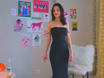 webcam girl babydoll_forever live cam image #12130373