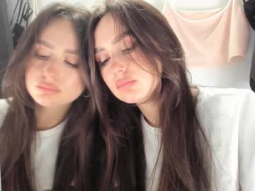 webcam girl cinacramby live cam image #7094912