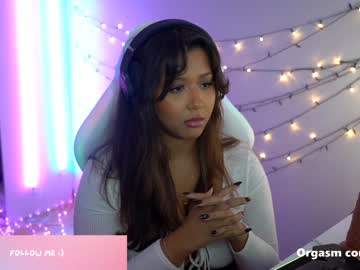 webcam girl carasweden live cam image #4167931