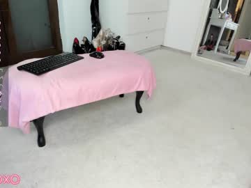 webcam girl dariaa_doll live cam image #7672473