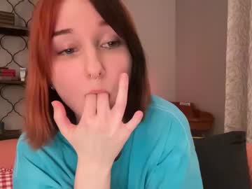 webcam girl tinytittytia live cam image #8374679