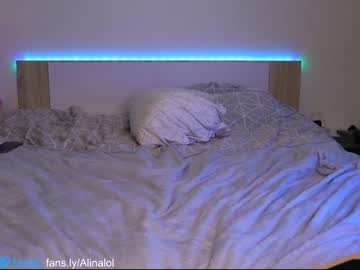 webcam couple alinalol live cam image #2820887