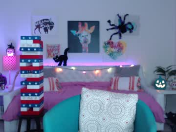 webcam girl holihurricane live cam image #3968523