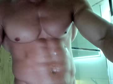 webcam man o_r_b_i_t live cam image #10167330