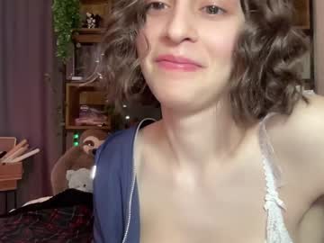 webcam girl wonderland_stia live cam image #8921884