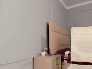 webcam girl tiny_cute live cam image #10698127
