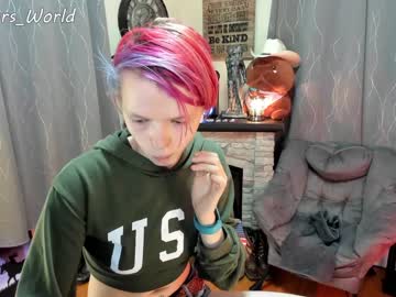 webcam girl murbears_world live cam image #3156154