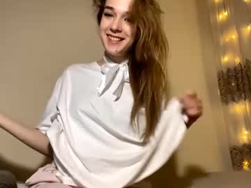 webcam girl gwendolynharkey live cam image #12692543