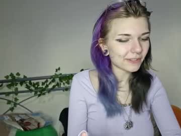 webcam girl lizzyylovesick live cam image #9616406