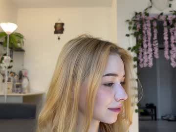 webcam girl okily_dokily live cam image #9756739