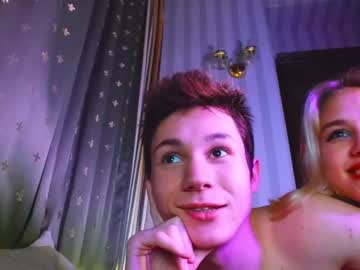 webcam couple wildpartyhouse live cam image #3702732