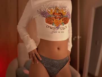 webcam girl winona__ live cam image #4503845