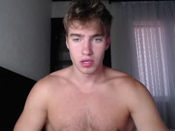 webcam man megamaxxxl live cam image #3081177