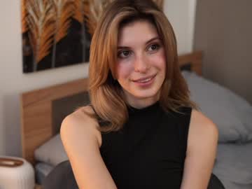 webcam girl refined_style live cam image #10376817