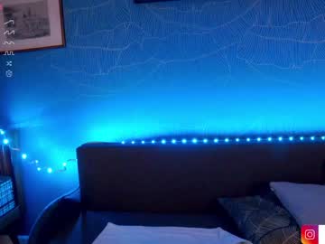 webcam girl your_nicolett live cam image #8107707
