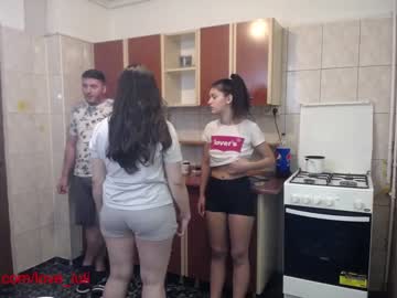 webcam couple iuliana32 live cam image #522542