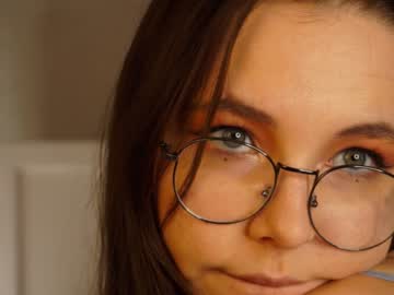 webcam girl a_mhere live cam image #4396608